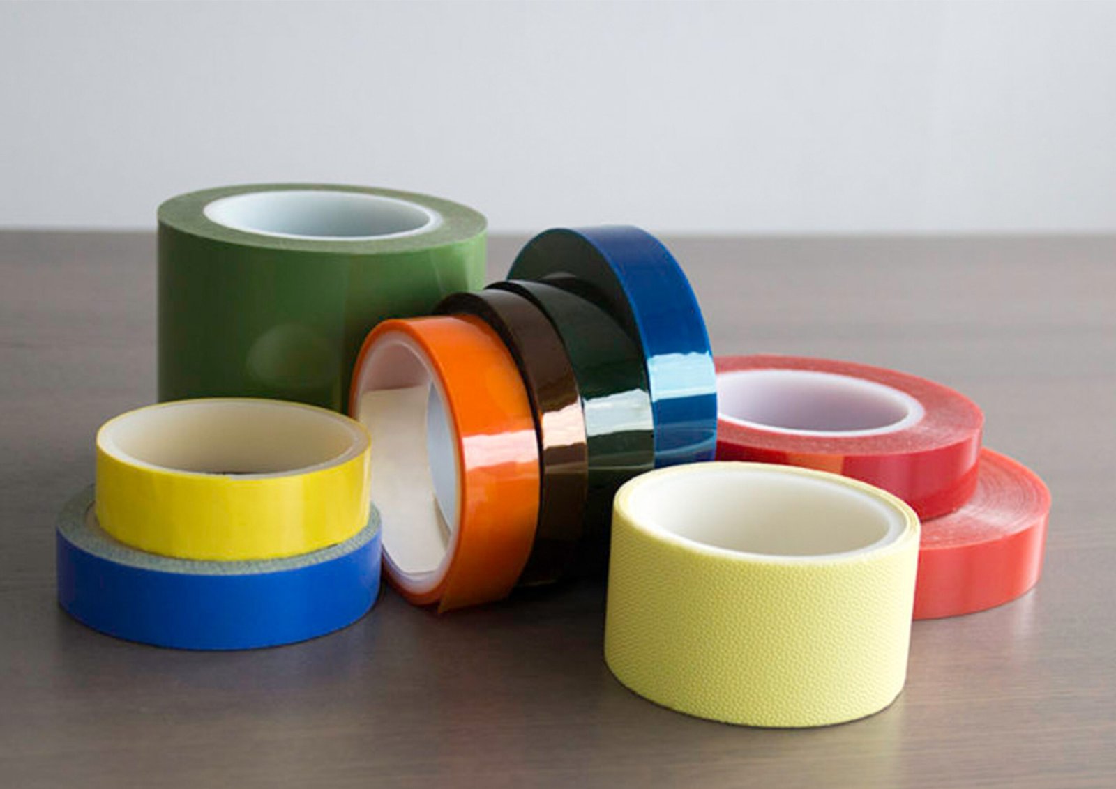 High-quality adhesive tapes for packaging in UAE