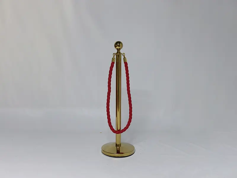 1.5MTR -Q ROPE SPIRAL -RED WITH GOLD HOOKS-QRSRG.5MTR -Q ROPE SPIRAL -RED WITH GOLD HOOKS-QRSRG