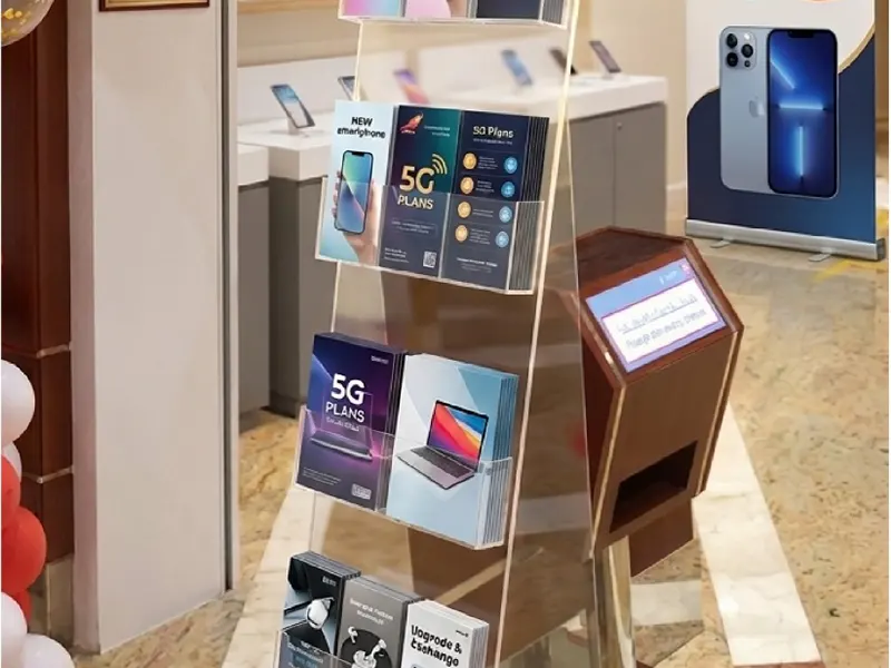 Acrylic Display Fixtures