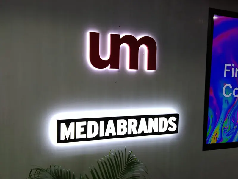 Letter Neon SIgnage