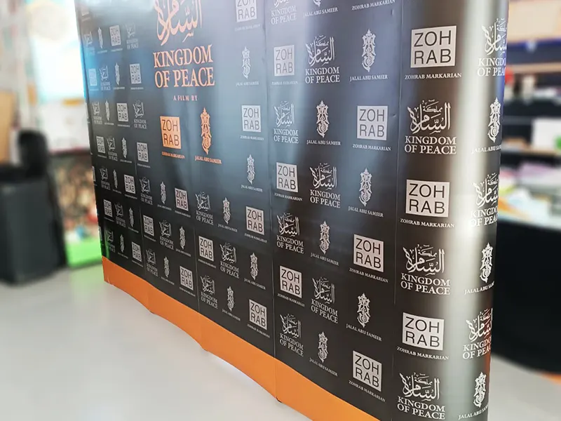 Pop-Up Stands